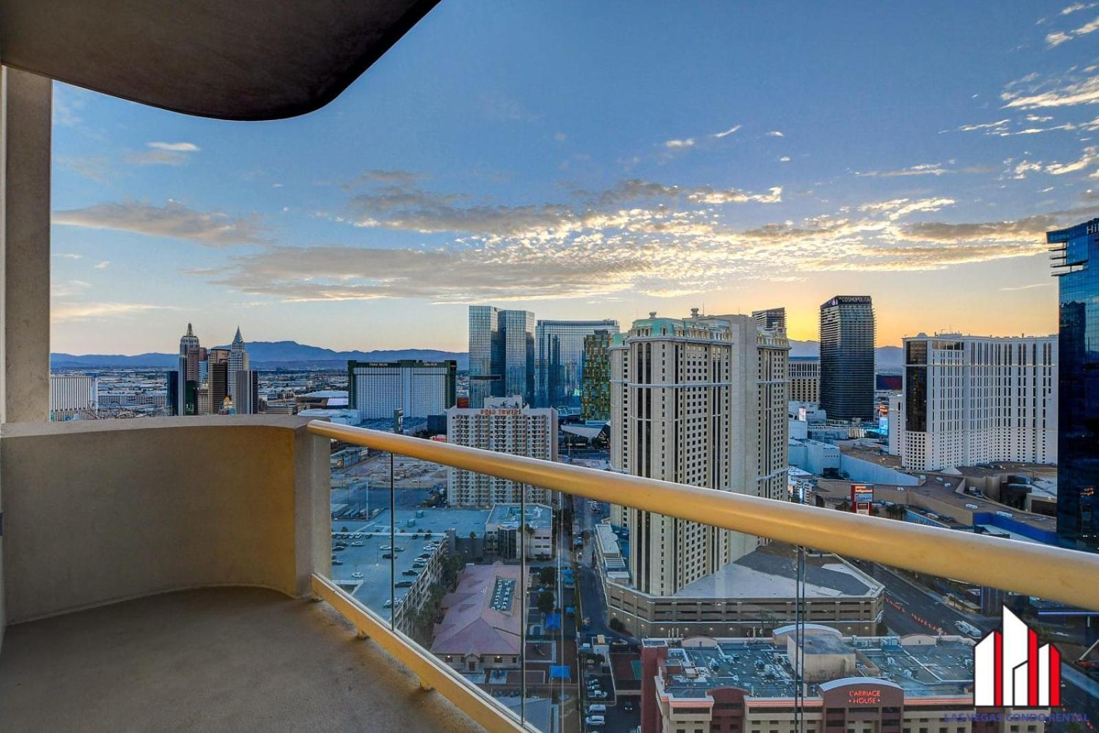 Mgm Signature-30-705 F1 Track & Strip View Balcony Las Vegas Exterior foto